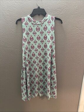 Sleeveless Mint Green Mini Dress with Pink Pattern